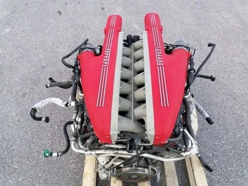 Image 2 of 2, of the Ferrari F12 Berlinetta F140FC V12 6.3L 730HP Engine Complete  for sale on MotorsportAds.