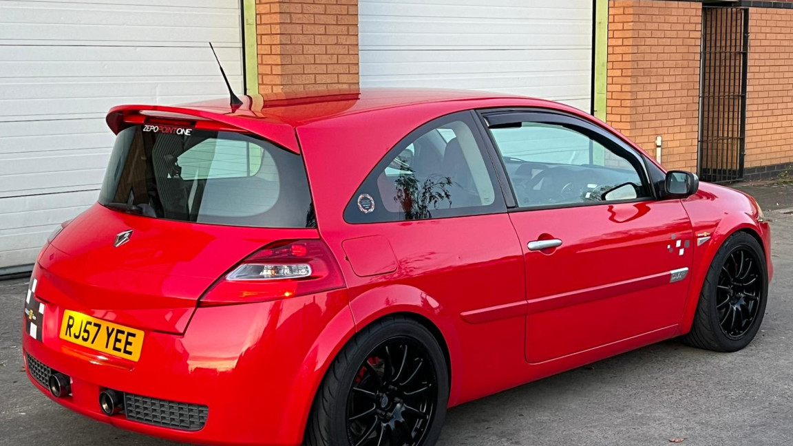 Image 3 of 11, of the Renault Megane R26 Track Car  for sale on MotorsportAds.