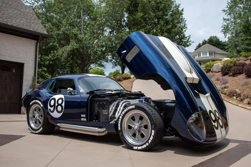 Image 3 of 10, of the 2005 replica Shelby Superformance Daytona Coupe for sale on MotorsportAds.