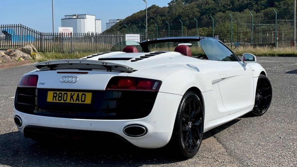 Image 25 of 48, of the 2011 Audi R8 Spyder 5.2 V10 Quattro for sale on MotorsportAds.