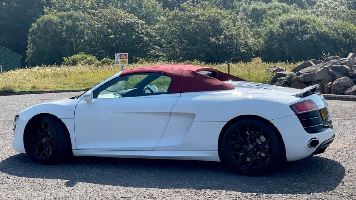 Image 42 of 48, of the 2011 Audi R8 Spyder 5.2 V10 Quattro for sale on MotorsportAds.